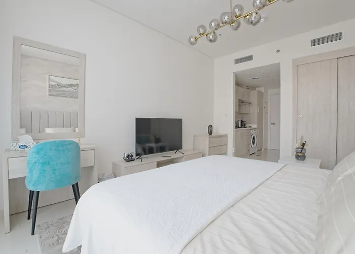 Luxury Studio, Seven Palm Residence-Palm Jumeirah
