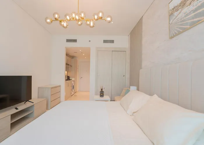 Luxury Studio, Seven Palm Residence-Palm Jumeirah